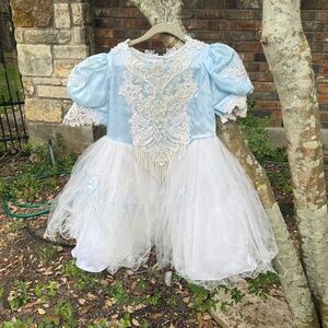 Girl's Blue and White Lace Dress, size 6-7